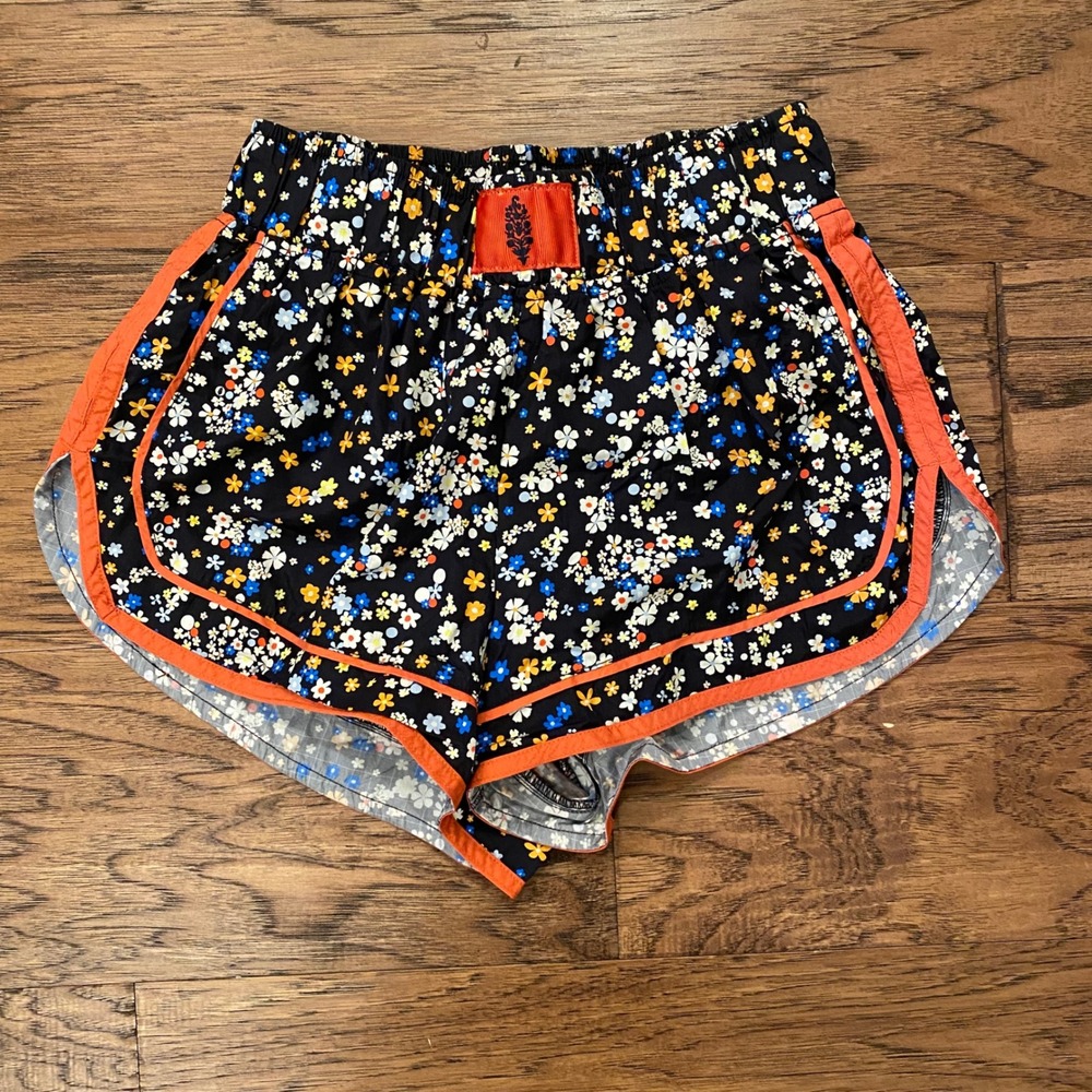 FP Movement The Way Home Shorts Women XS Black Floral High Rise Running Athletic